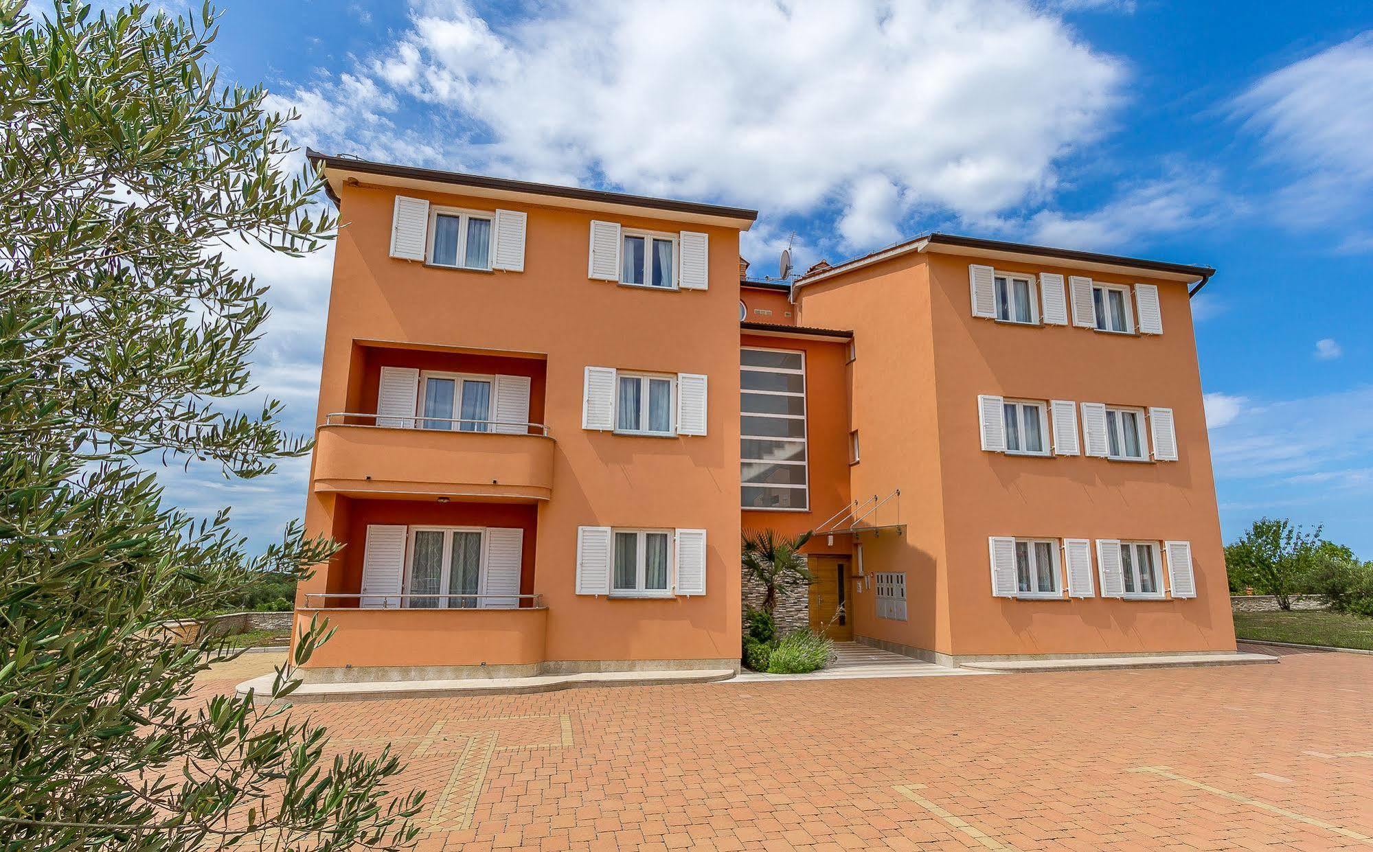 Apartments Stella Rovinjsko Selo Dış mekan fotoğraf